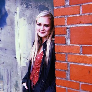 Meet your Posher, Grace